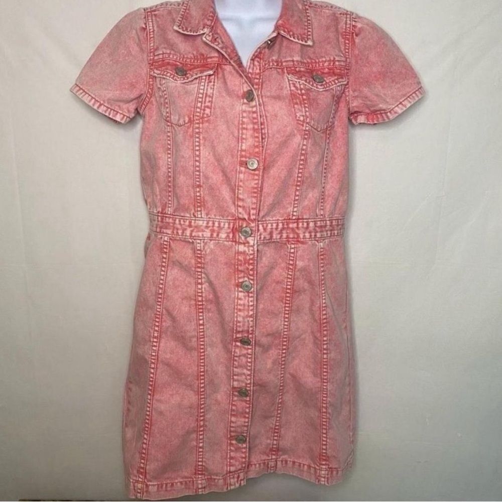 Gap Denim button up dress Girls
Size XXL